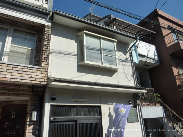 車折神社駅 徒歩3分 土地面積:44.27平米 ( 13.39坪 ) 建物面積:50.04平米 ( 15.13坪 )